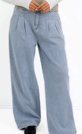 LOUNGEWEAR