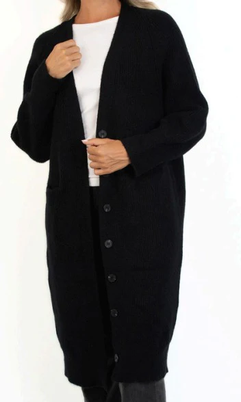 LOUNGEWEAR